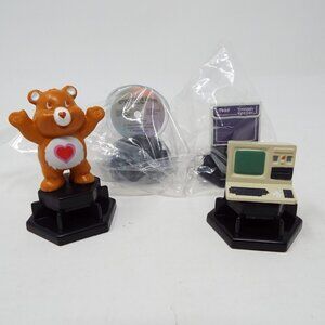 Trivial Pursuit Totally 80's Replacement Pawns Item# 158